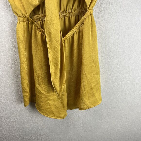 Show Me You Mumu Romper Small Yellow Gia Tie Front Flutter Sleeve Trendy Cute - Picture 5 of 11